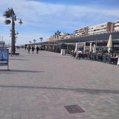 Apto Con Terraza Y 2 Dormitorios. 600 Megas Wifi. Santa Pola Kültér fotó