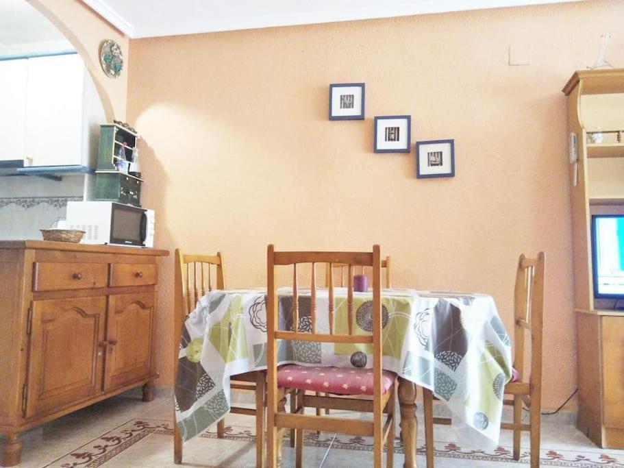 Apto Con Terraza Y 2 Dormitorios. 600 Megas Wifi. Santa Pola Kültér fotó