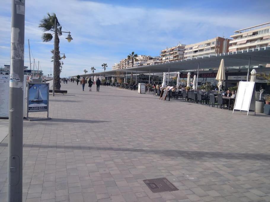 Apto Con Terraza Y 2 Dormitorios. 600 Megas Wifi. Santa Pola Kültér fotó